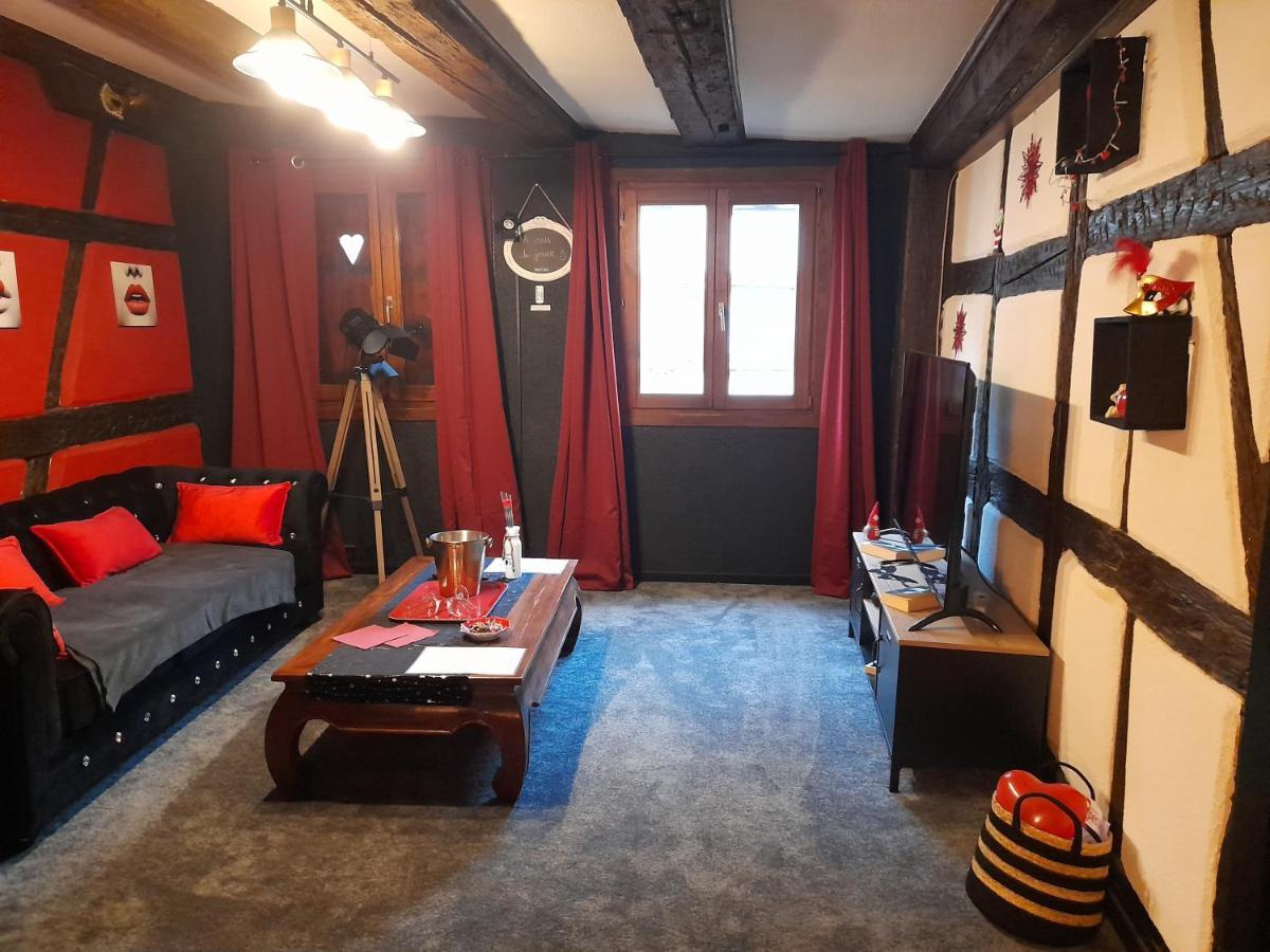 Love Room Le Rouge Et Noir Barr Ngoại thất bức ảnh