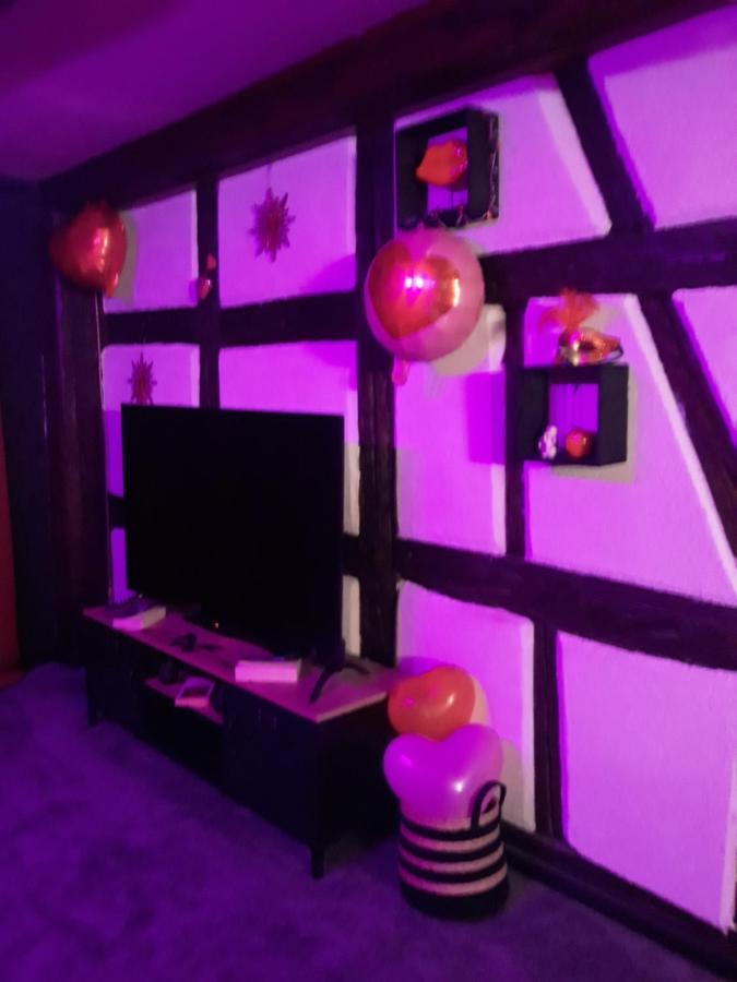 Love Room Le Rouge Et Noir Barr Ngoại thất bức ảnh
