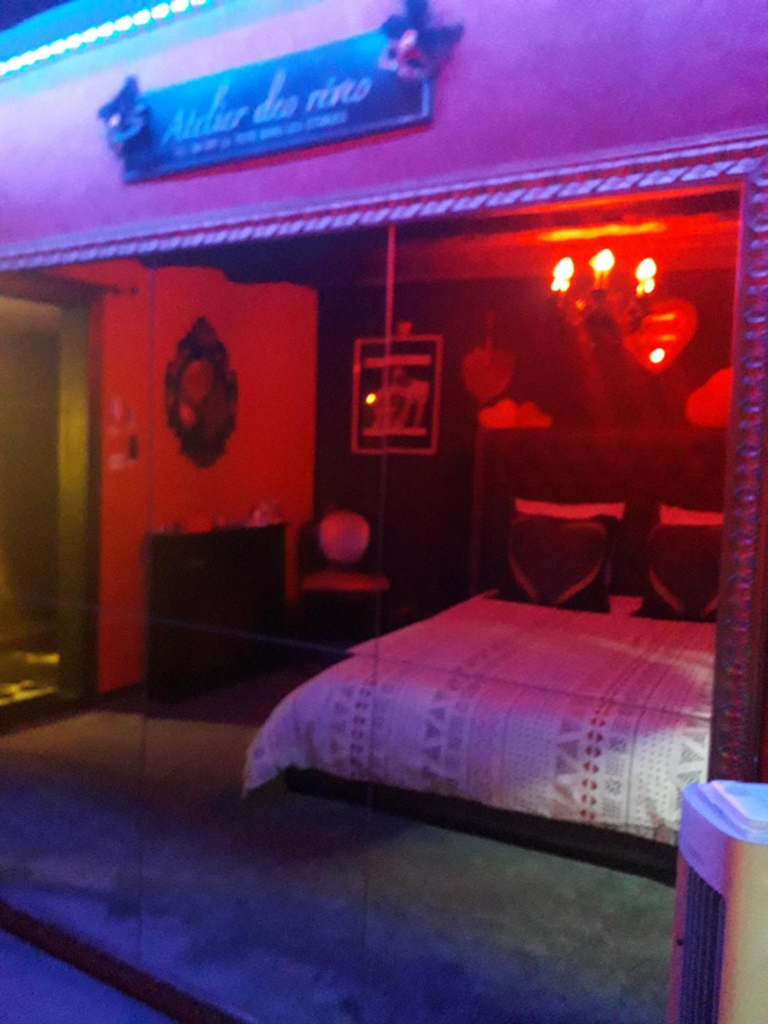 Love Room Le Rouge Et Noir Barr Ngoại thất bức ảnh